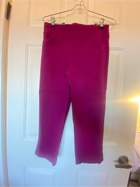 Chico's Bright Magenta Cropped Stretch Pants